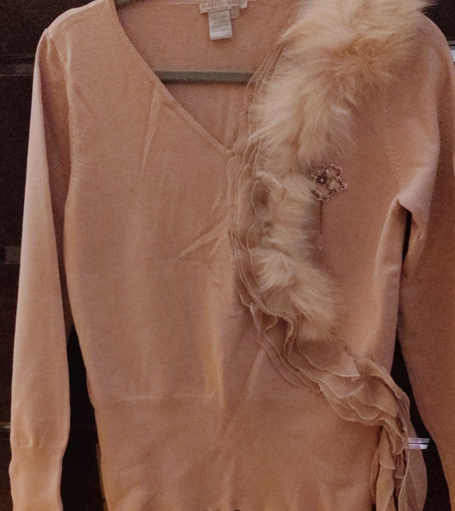 Women's sweater
